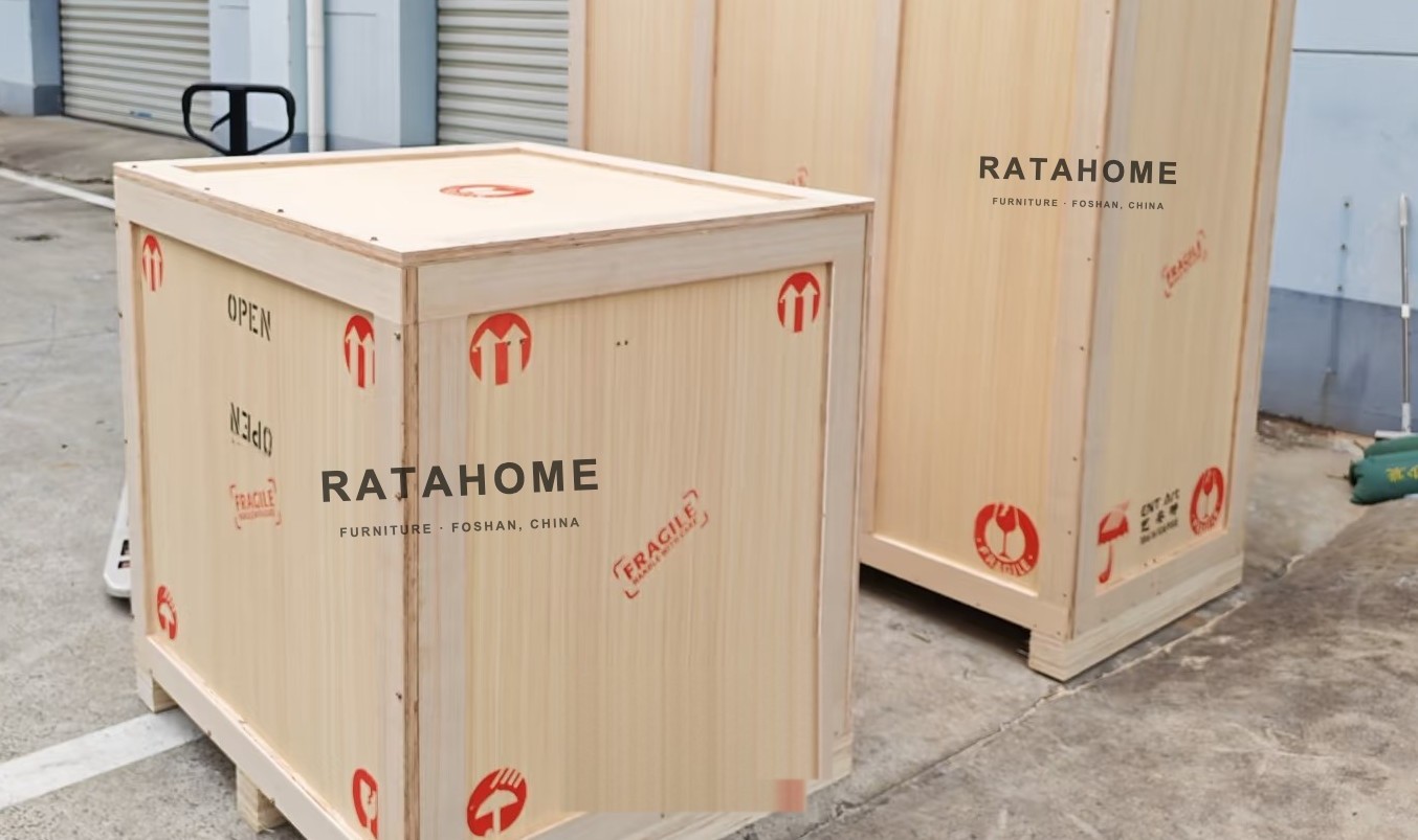Ratahome export crates ready for container loading in Foshan