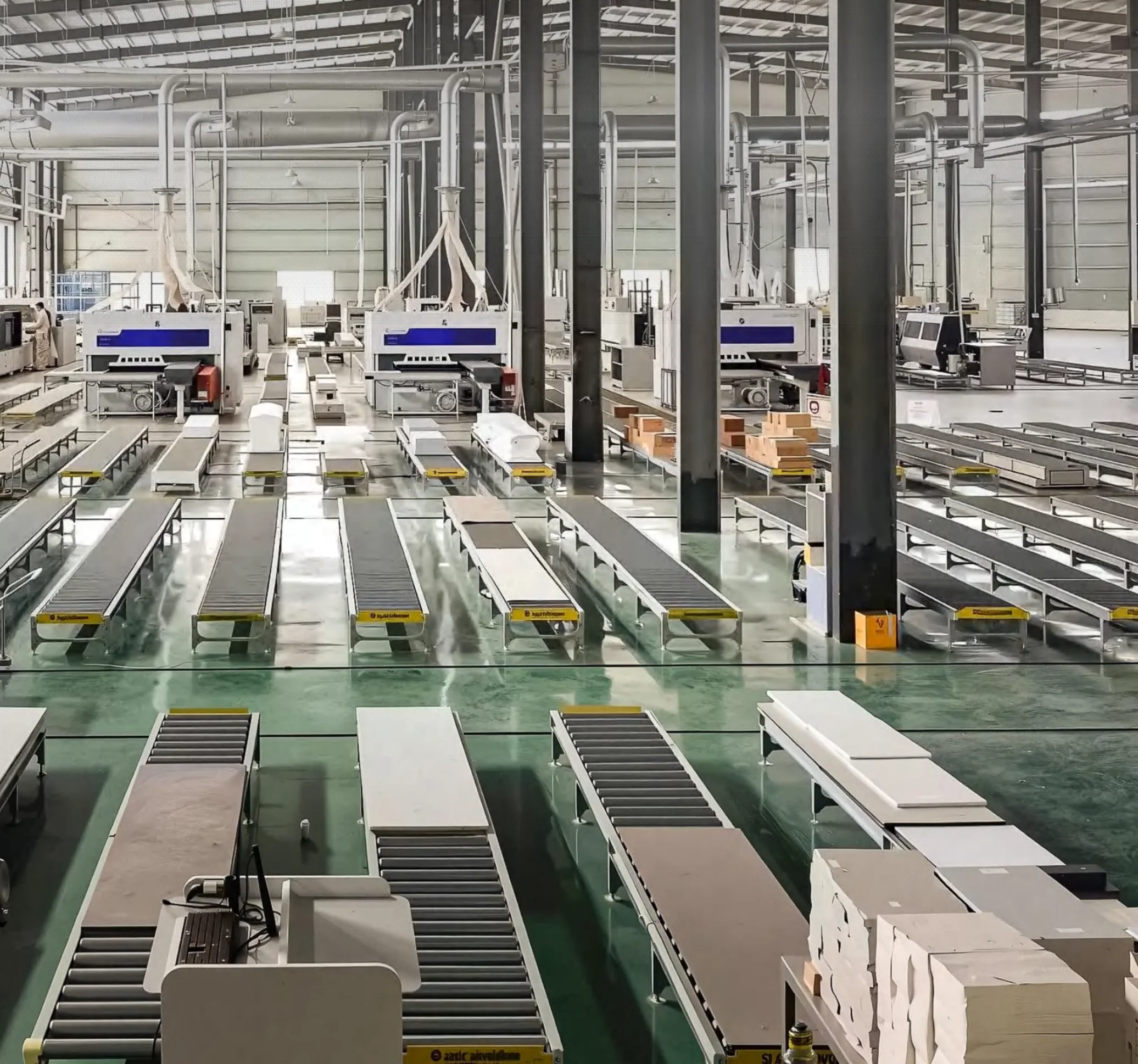 Automated cabinetry production hall in Foshan