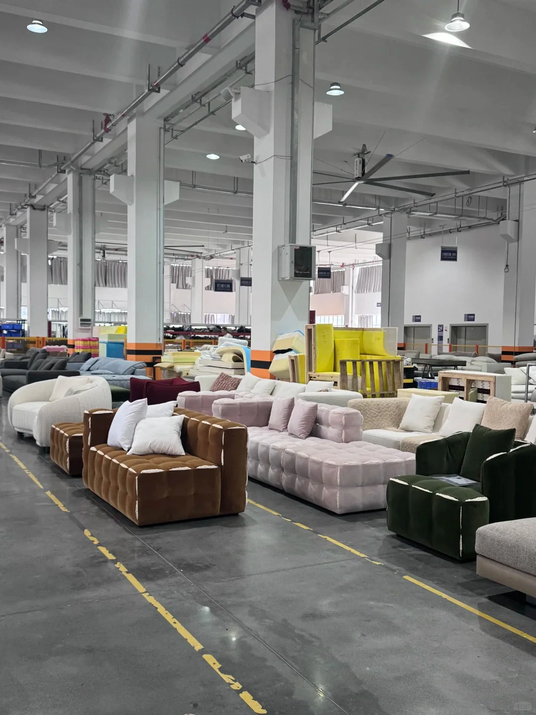 Upholstery production and sofa assembly line in Foshan