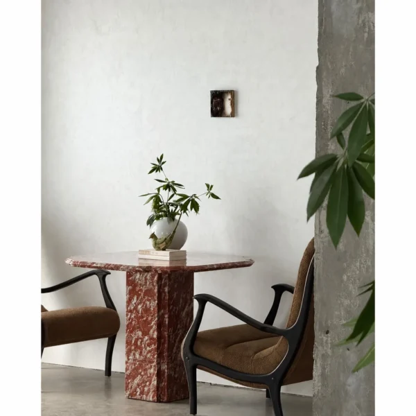 Yunqi Oriental Red Marble Side Table with Notched Top in red — in a room setting