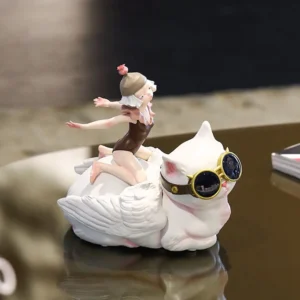 Cat Boss Artist Figurine, Gift Boxed in ivory — front view