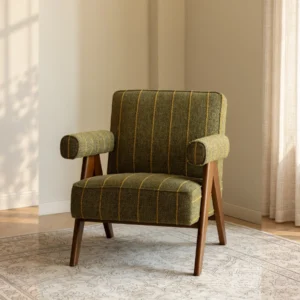 Modern classic Solid oak Lounge Chair in solid oak — front view