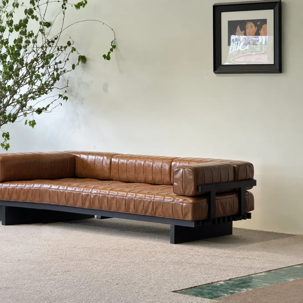 Corbusier Sofa in solid ash — front view