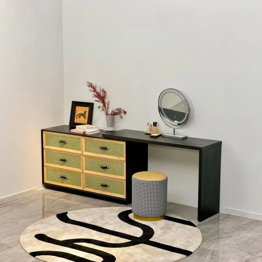 Daiying Extendable Vanity Dresser in Green and Black — front view
