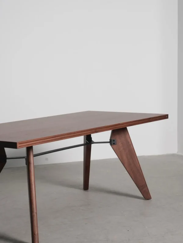 Black Walnut Writing Desk with Triangular Wood Legs, 200 cm in walnut — detail