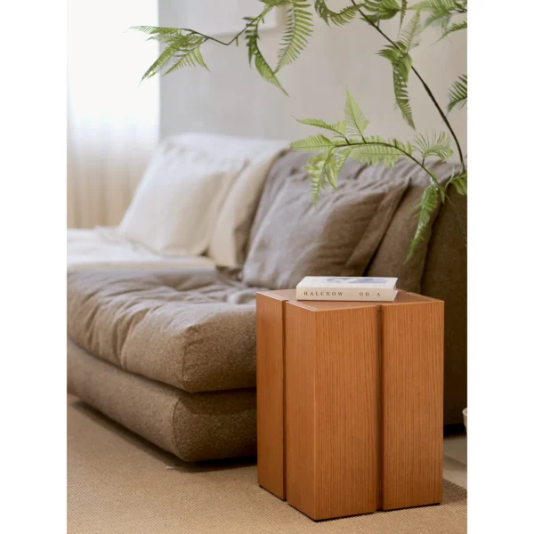 Fangcun Compact Oak Storage Side Table, 32 cm in natural oak — in a room setting