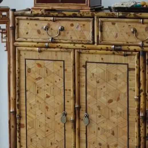 Bamboo Sideboard with Cube-Pattern Marquetry Doors in natural oak — detail