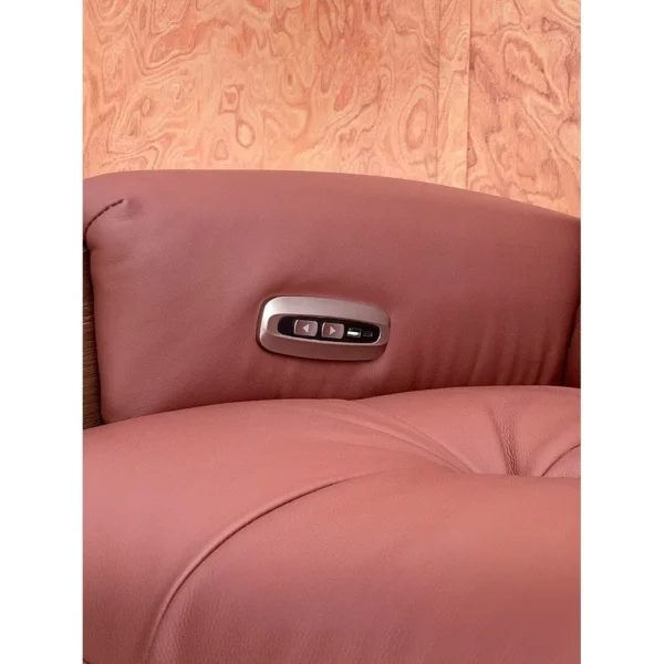 Tosca Tufted Leather Electric Recliner in Brick Red — in a room setting