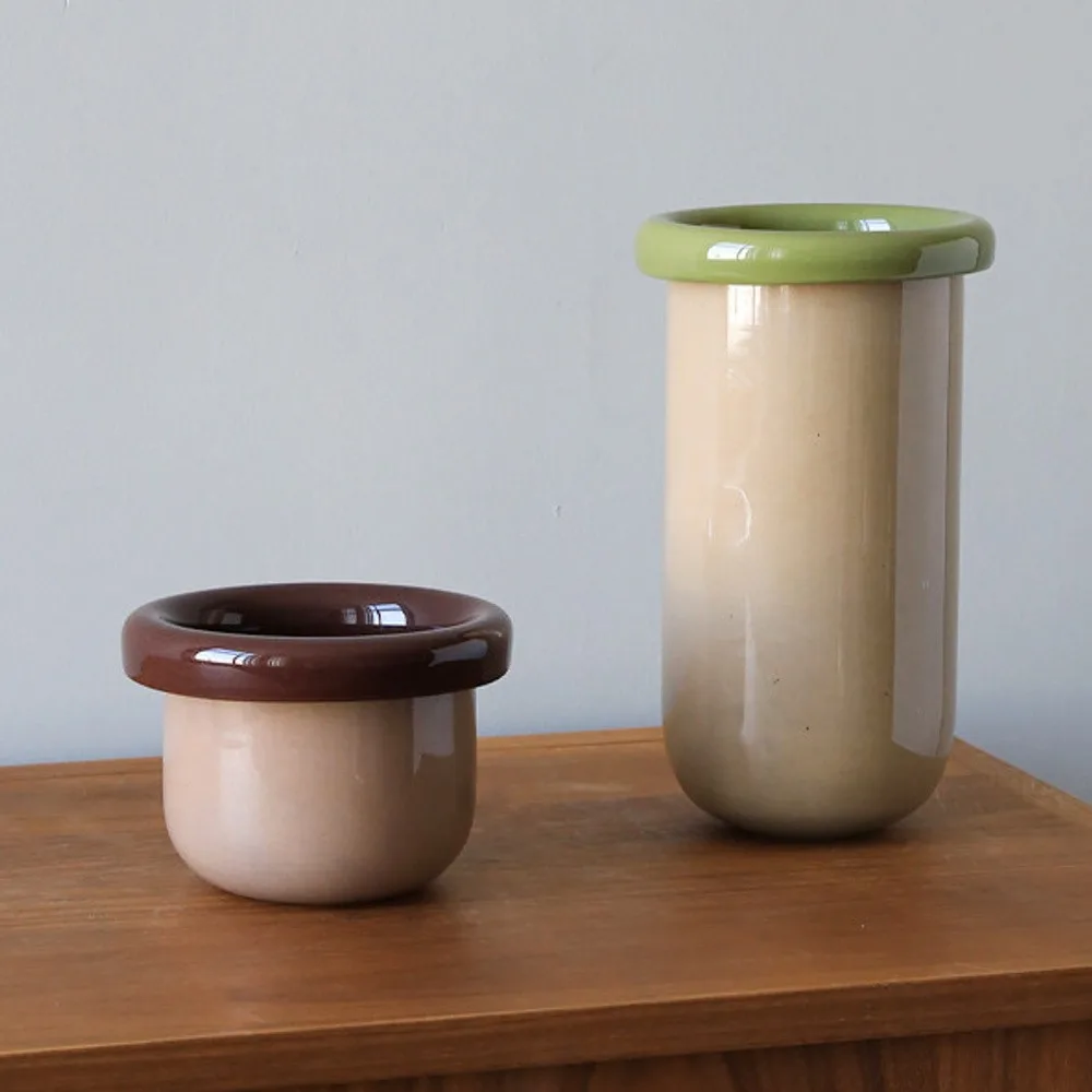 Folded-Rim Glass Vases in Two-Tone Colours, Tall or Short — front view