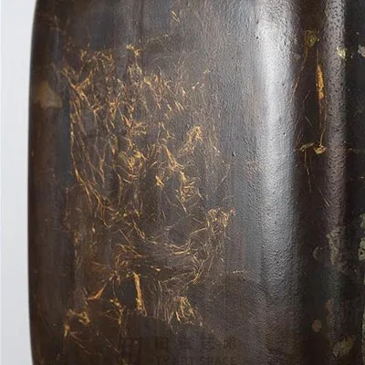 Small Dark Bronze Glazed Tile, 30 x 30 cm in bronze — detail