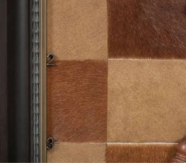 Leather Chessboard with Pieces in Black Frame, 38 x 38 cm — detail