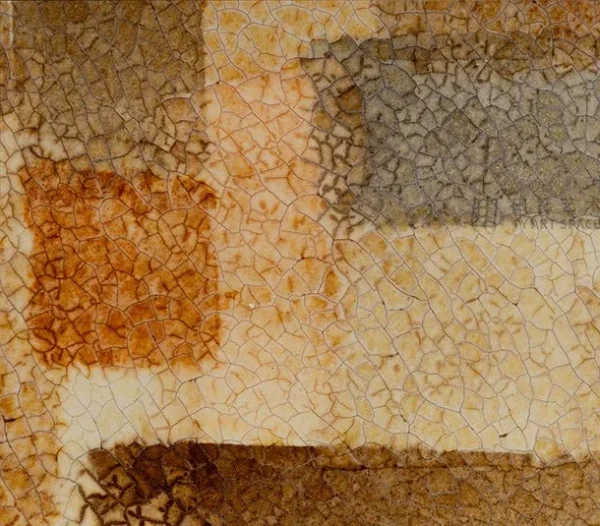Sand Patchwork Glazed Slab with Bronze Edge, 110 x 110 cm in sand — detail