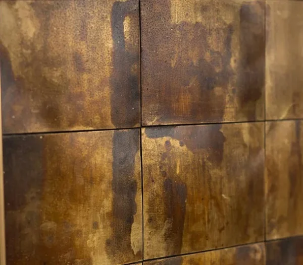 Gold Leaf Tile Gradient in Black Frame, 120 x 135 cm — detail