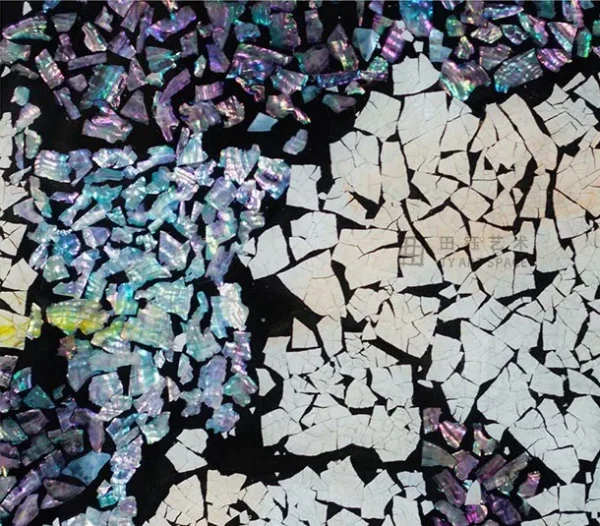 Grey Crackle Mosaic Painting in Silver Frame, 150 x 180 cm — detail