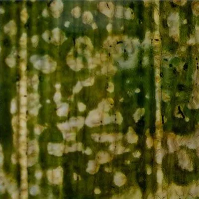 Green Crackle Glazed Slab with Pale Border, 60 x 60 cm in olive — detail