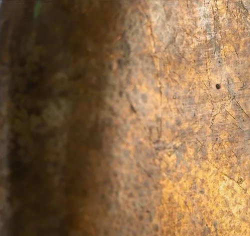 Pebble Glazed Slab in Bronze and Gold, 42 x 46 cm — detail