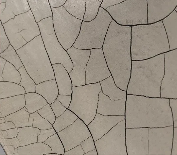 Small Grey Crackle Glazed Tile, 28 x 28 cm in slate — detail