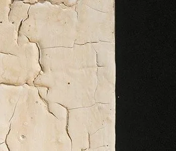 Small Crackle Tile in Black Mount and Gold Frame, 35 x 40 cm — detail