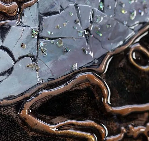 Brown Crackle River Relief on White, 160 x 180 cm in clay — detail