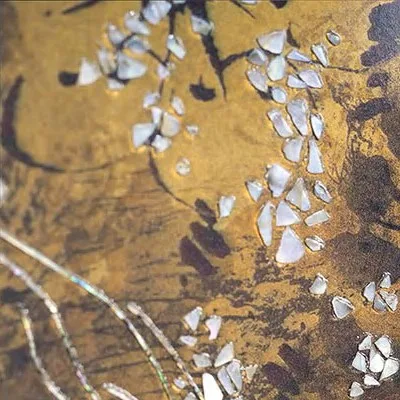 Half Moon Gold Leaf Blossom Panel, 60 x 35 cm in brushed brass — detail