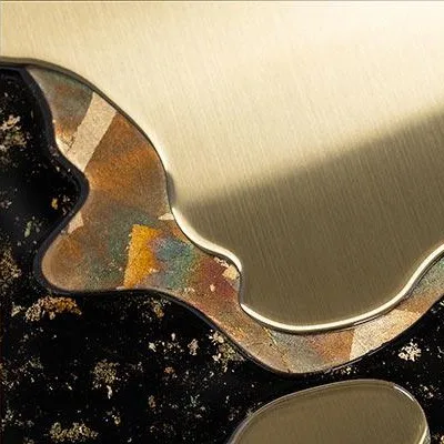 Pebble Gold and Black Lacquer Panel, 85 x 120 cm in brushed brass — detail
