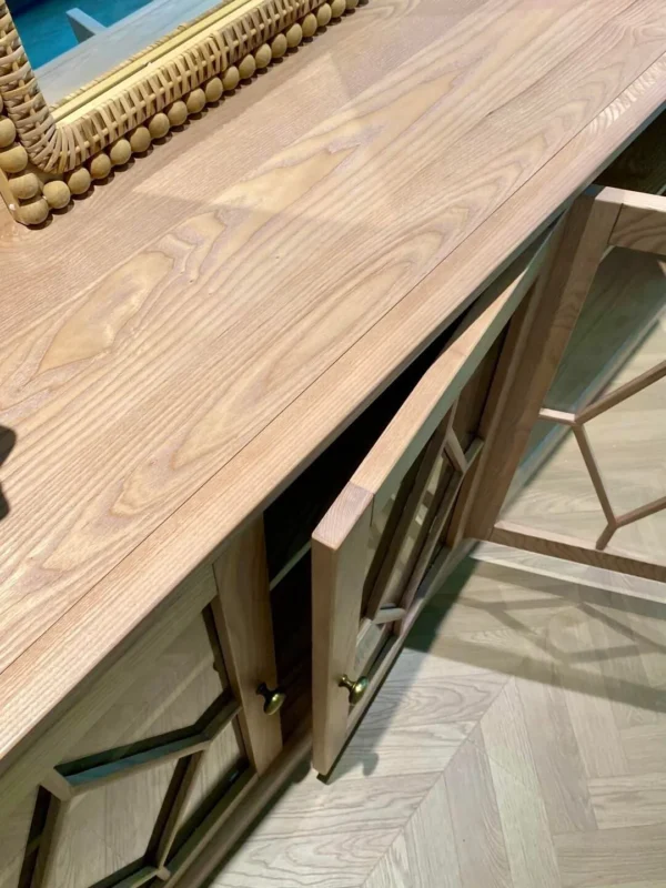 Tuscan Solid Wood Sideboard with Lattice Glass Doors in natural oak — detail