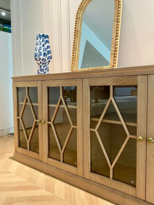 Tuscan Solid Wood Sideboard with Lattice Glass Doors in natural oak — detail