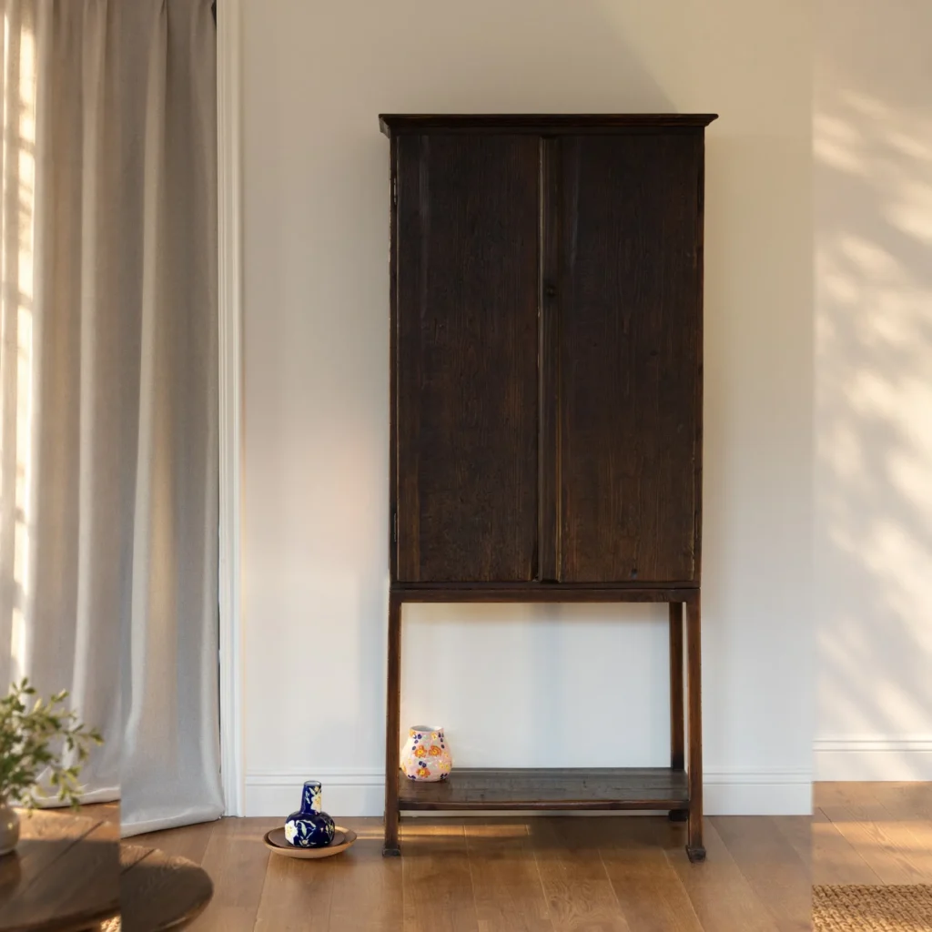 Old Cabinet in solid oak — front view