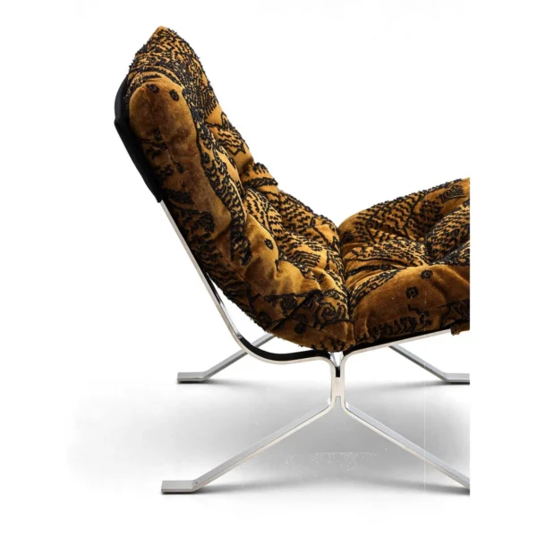 Ohm Lounge Chair in Tiger Mountain Jacquard Velvet on Steel — in a room setting
