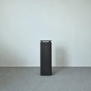 Sandblasted Cedar Pedestal with Stone Top, 110 cm in black — front view
