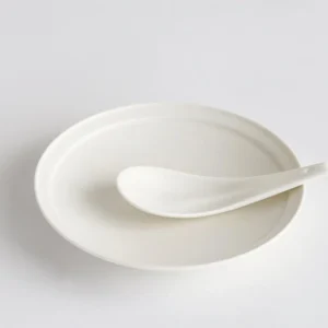 Artist Collaboration Leaf-Shaped Ceramic Spoons in Off-White — front view