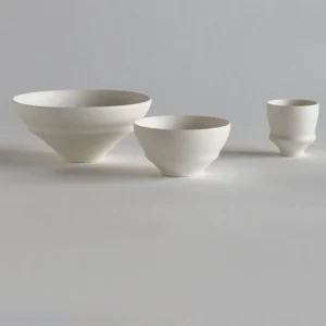 Artist Collaboration Small-Belly Bowls and Cups in Off-White — front view