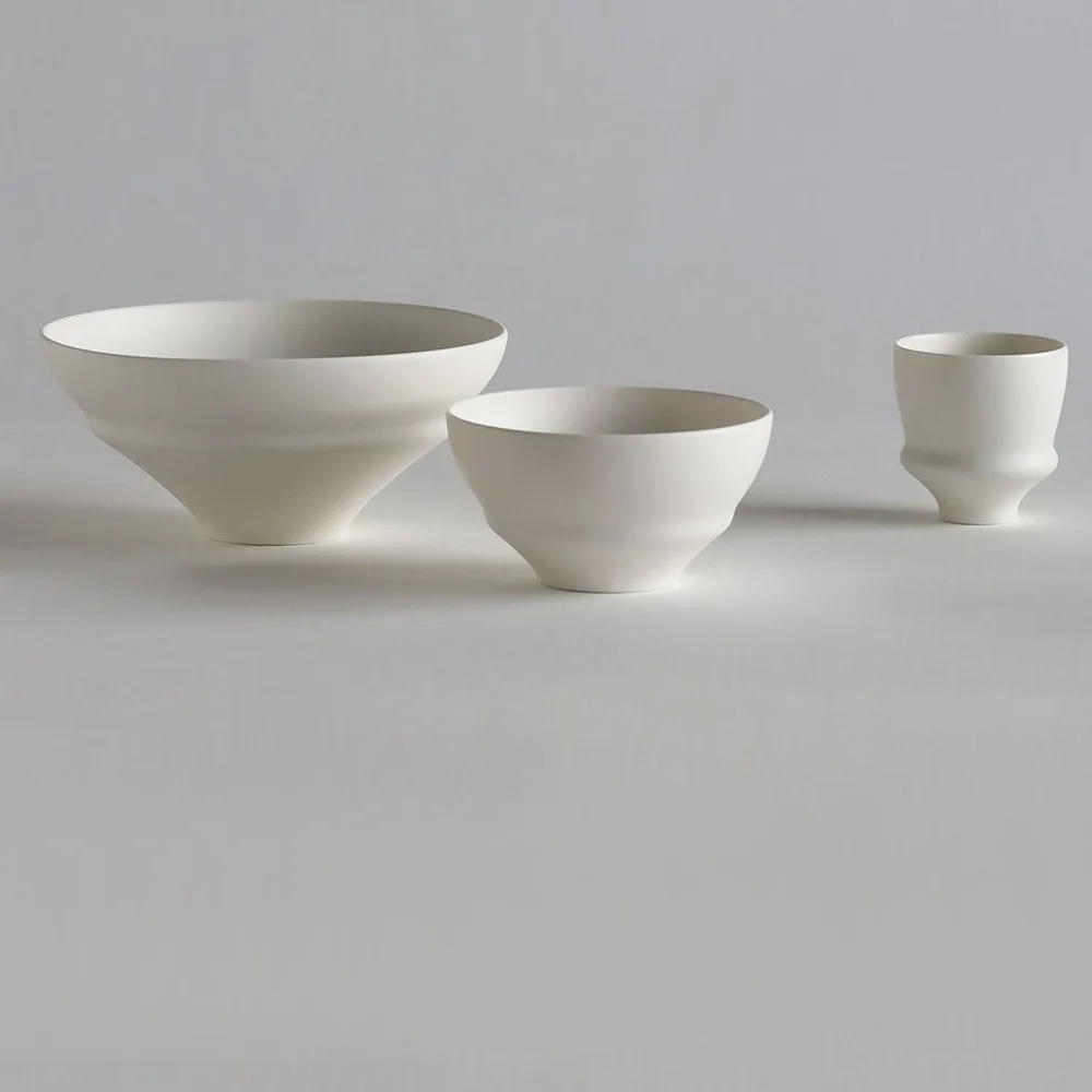 Artist Collaboration Small-Belly Bowls and Cups in Off-White — front view