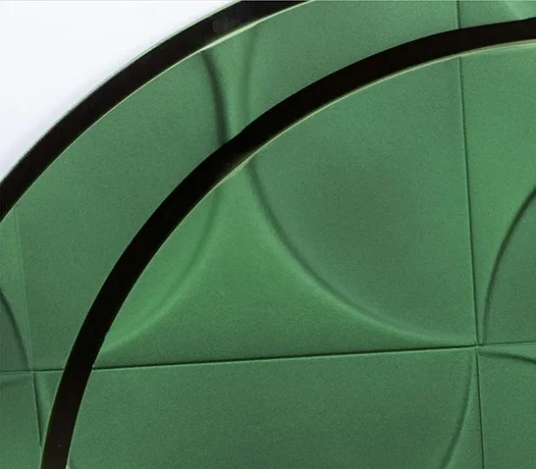 Round Green Lattice Relief with Brass Ring, 100 cm in olive — detail