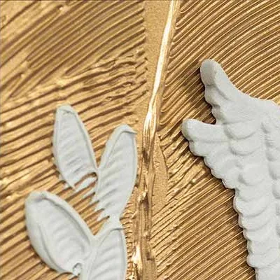 Round Gold Bird Disc with Convex Mirror, 100 cm in brushed brass — detail