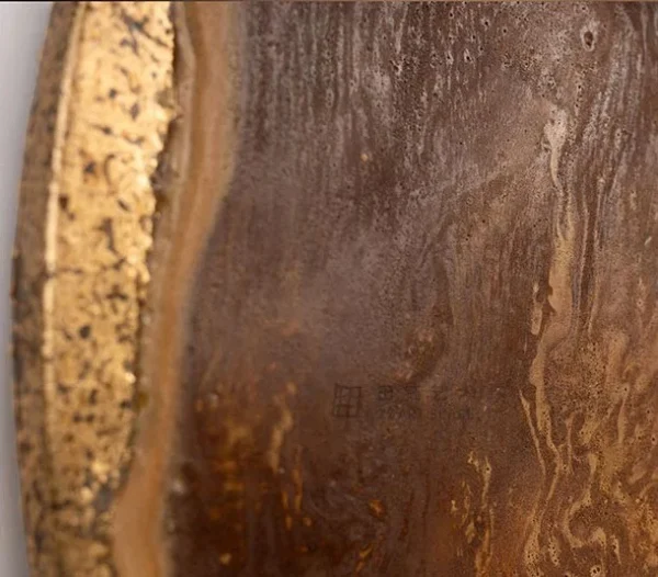 Round Amber Agate Slice Wall Art, 90 cm in rust — detail