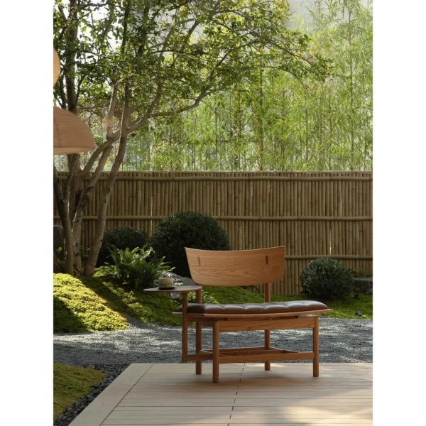 Solo Coffee Chair in Oak with Leather Seat and Side Tray — in a room setting