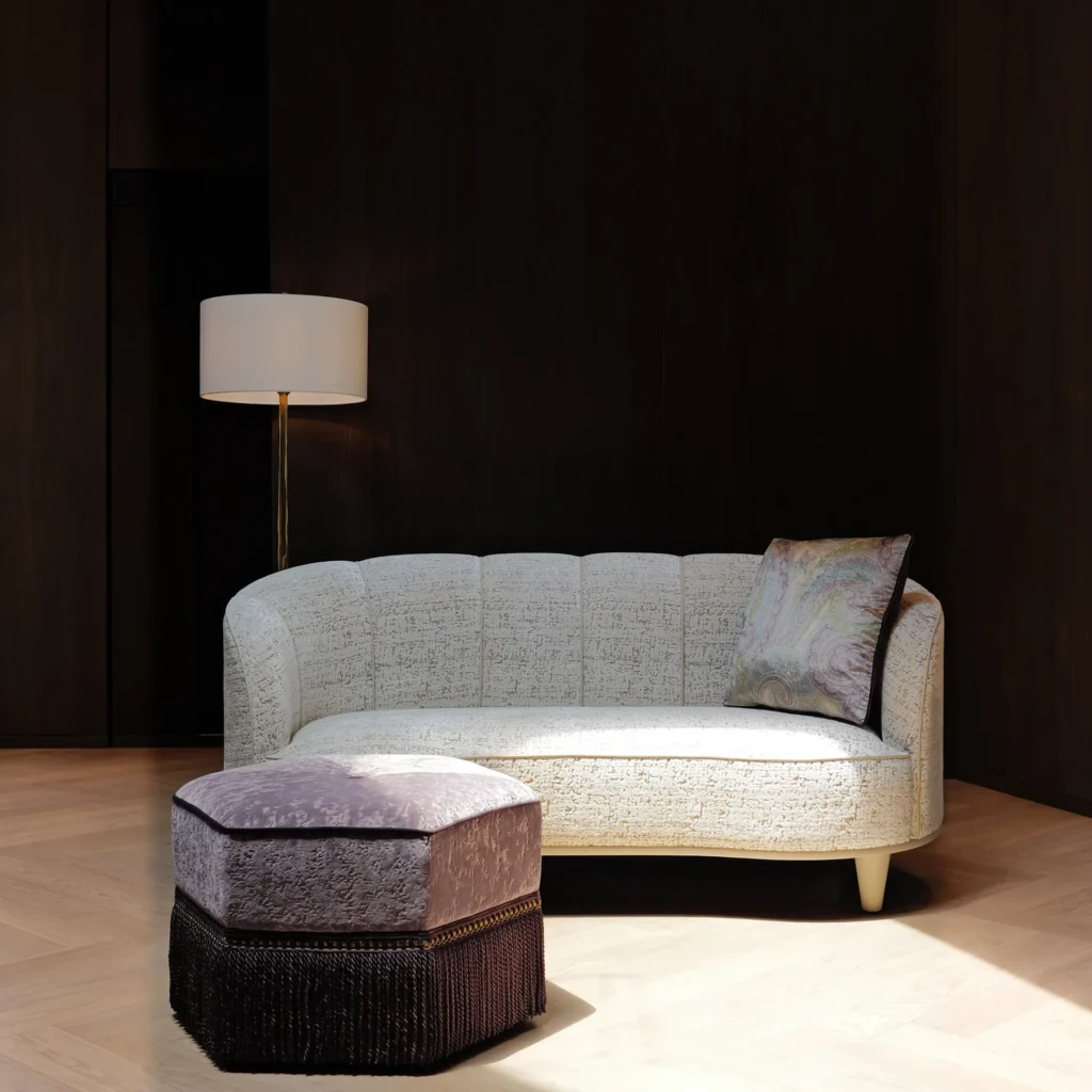 Art Lounge Sofa in velvet — front view