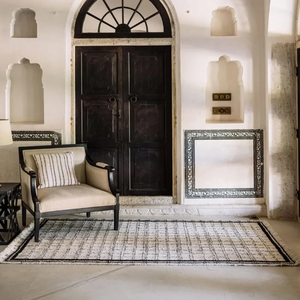 Tweed-Style Check Rug in Ivory and Black — front view