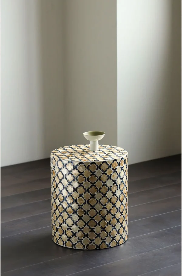 Quatrefoil Capiz Shell Drum Side Table in Cream and Navy — in a room setting