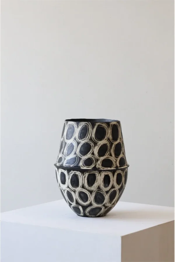Jingdezhen Black Gold Ring-Pattern Floor Vases, Tall or in black — in a room setting