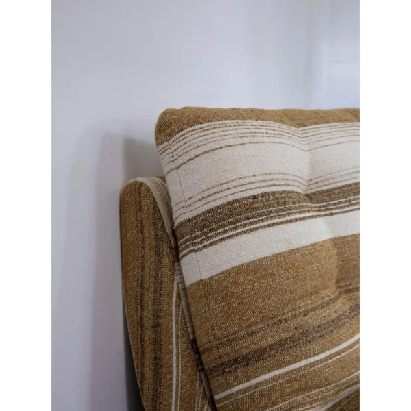 Wabi-Sabi Striped Armless Lazy Chair, 69 cm in sand — in a room setting