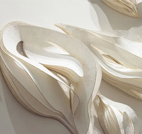 Silver Leaf Cluster Wall Sculpture Set, 300 x 130 cm in silver — detail