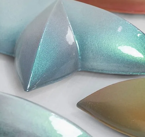 Teal Leaf Cluster Wall Sculpture Set, 280 x 80 cm in blue — detail