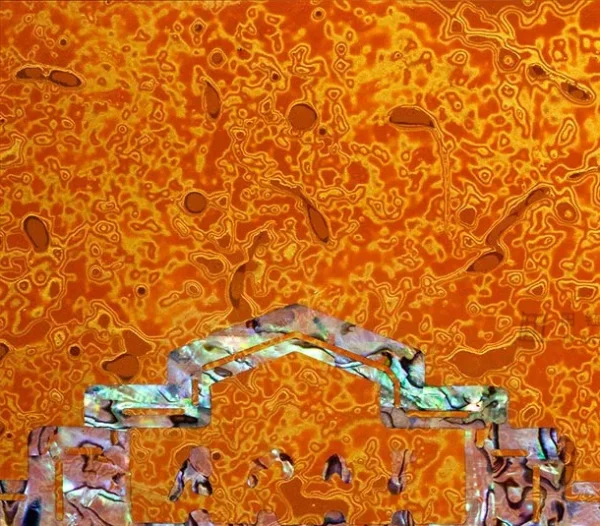 City Skyline Relief Set of 2 in rust — detail