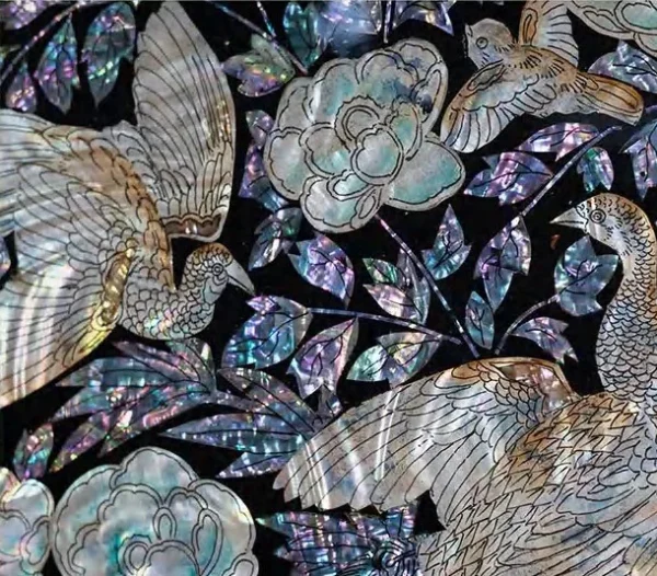 Mother of Pearl Garden Set of 2 in black — detail