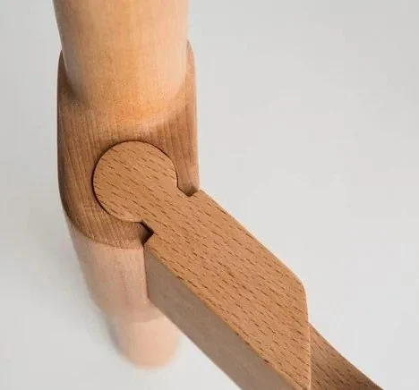 Round-member chair joint close-up