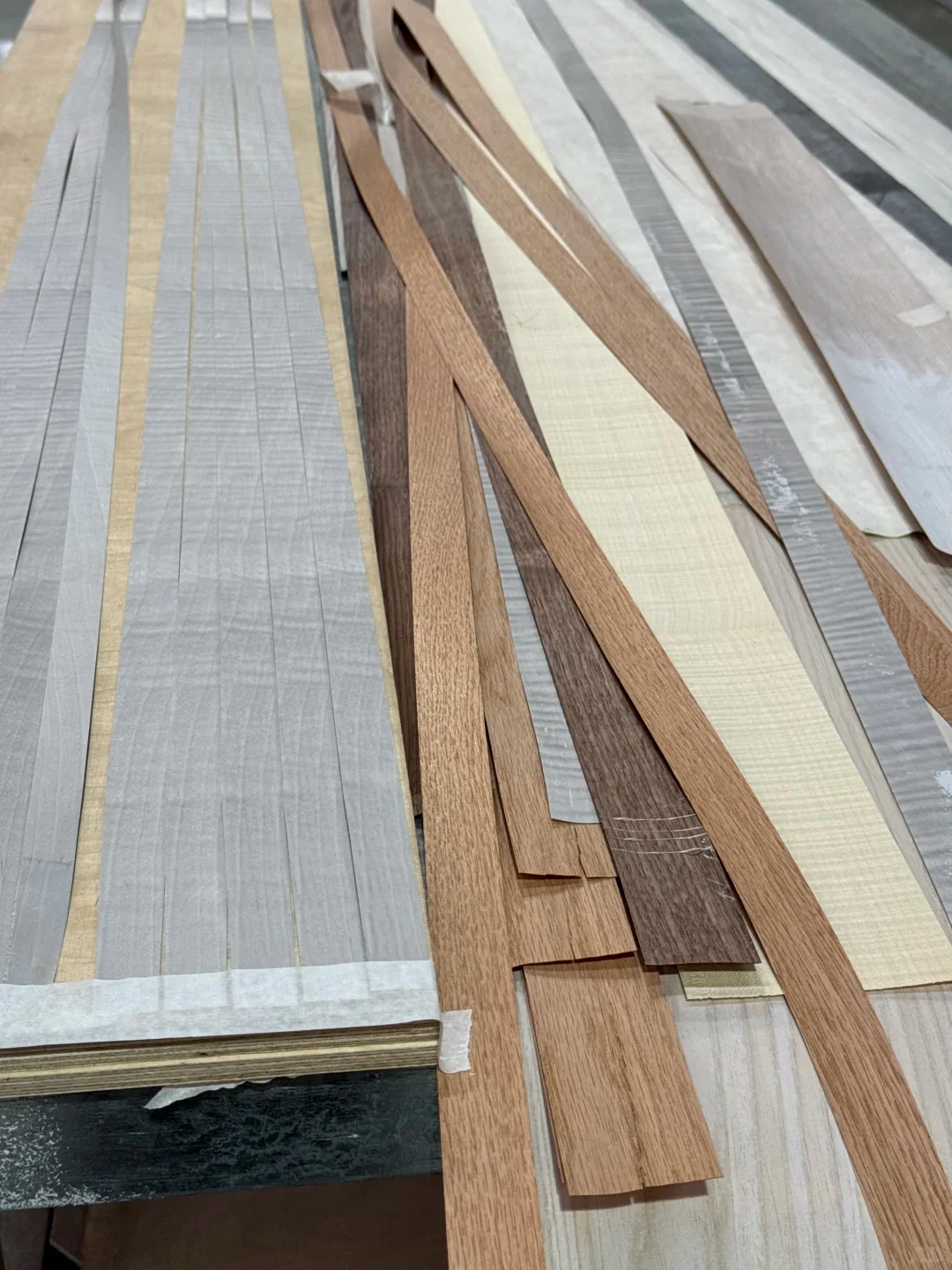 Veneer strips arranged by tone and grain