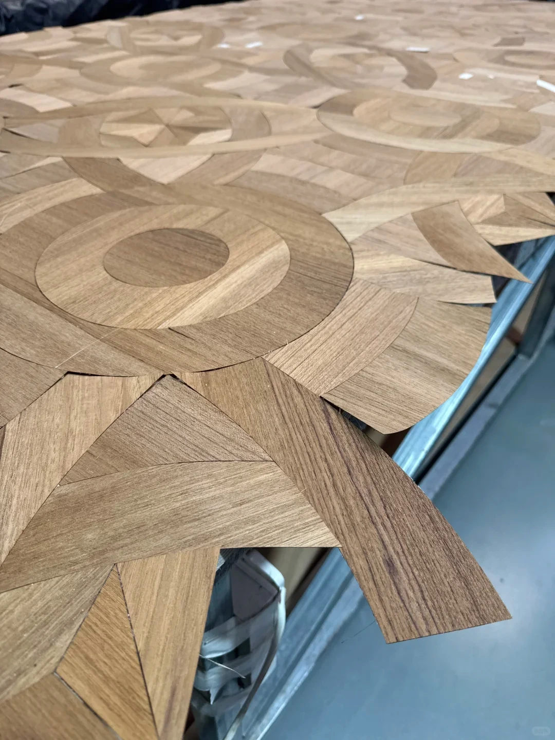 Decorative veneer pattern and fine woodworking detail