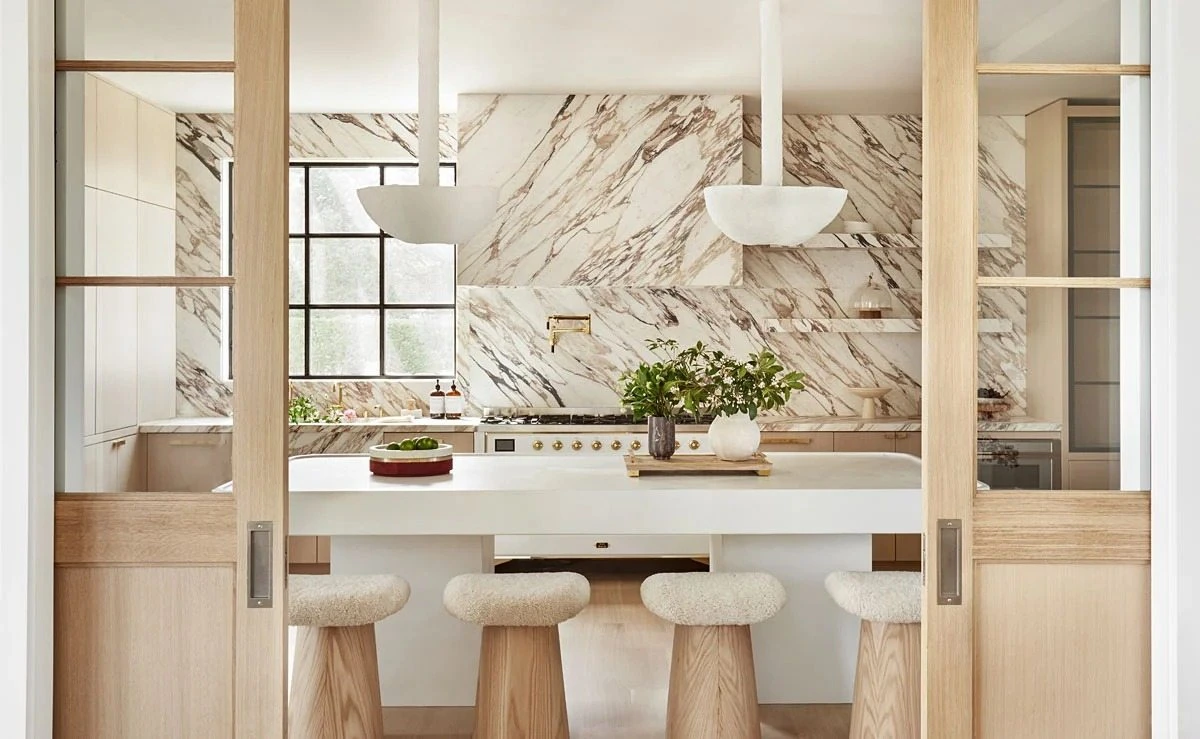 Modern residential interior inspiration, photograph 5
